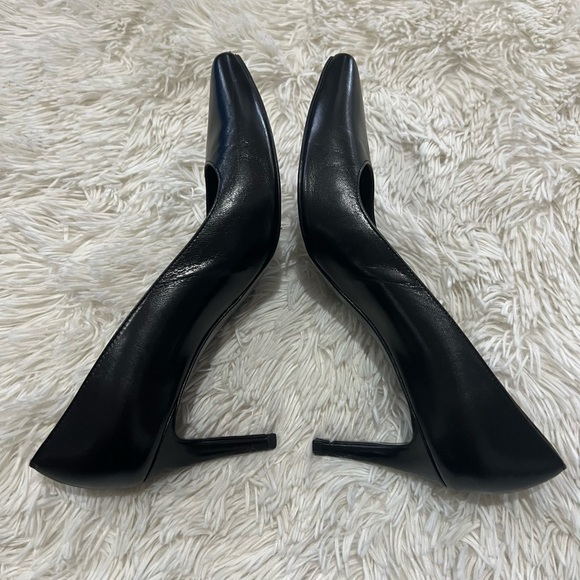 Stuart Weitzman Pumps - Size 8 - black - Picture 5 of 8